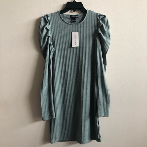 Streetwear Society Dresses & Skirts - Long sleeve puff sleeve dress size medium